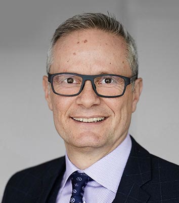 https://grass.10dxgroup.com/wp-content/uploads/2024/05/Portrait_Schlaeppi_Andre_CF586916.jpg