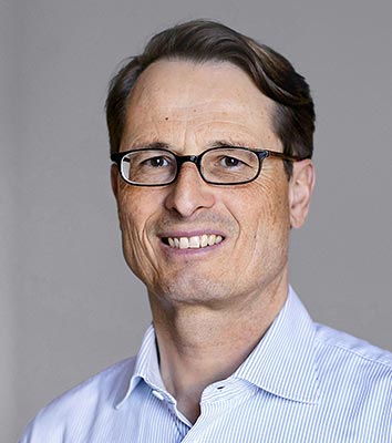 https://grass.10dxgroup.com/wp-content/uploads/2024/05/Portrait_Schneider_Mark_CF590764.jpg
